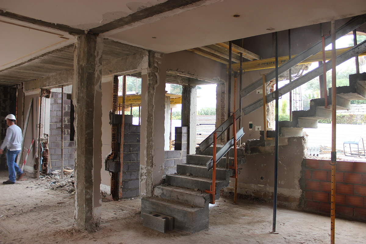Full Villa Refurbishment in Encosta do Lago